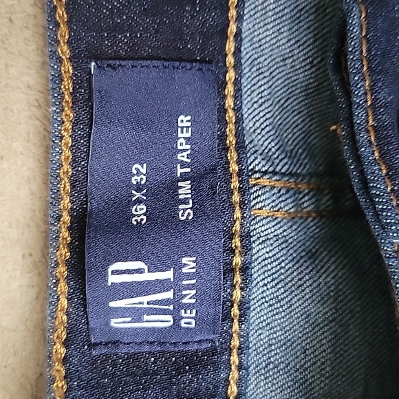 GAP Men's Slim Taper Fit Denim Jeans - Picture 3 of 7